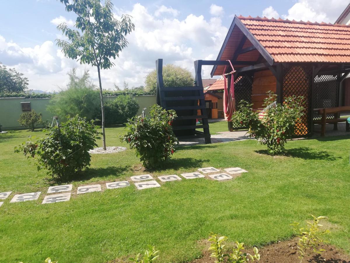 Sebedražie Penzion Kozak B&B מראה חיצוני תמונה