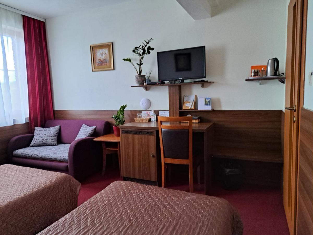 Sebedražie Penzion Kozak B&B מראה חיצוני תמונה