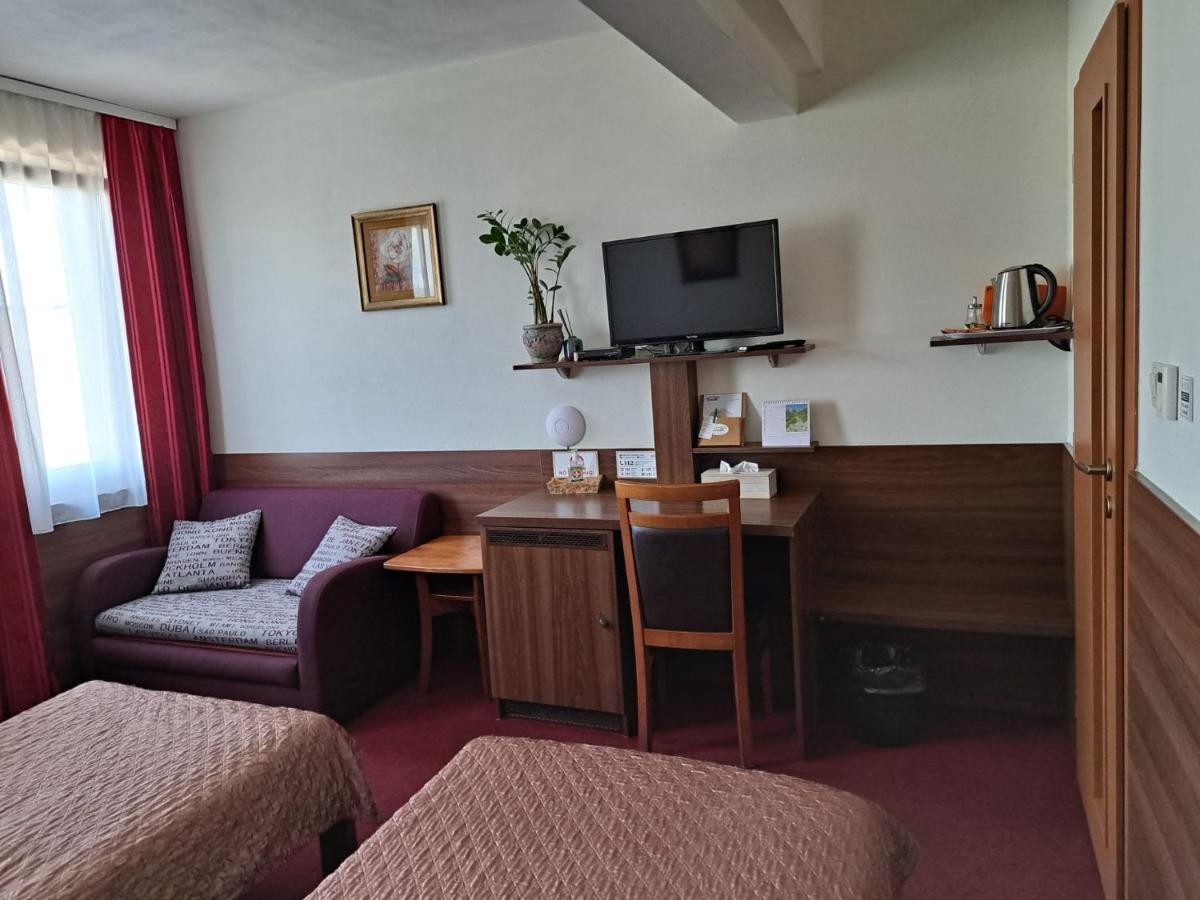 Sebedražie Penzion Kozak B&B מראה חיצוני תמונה